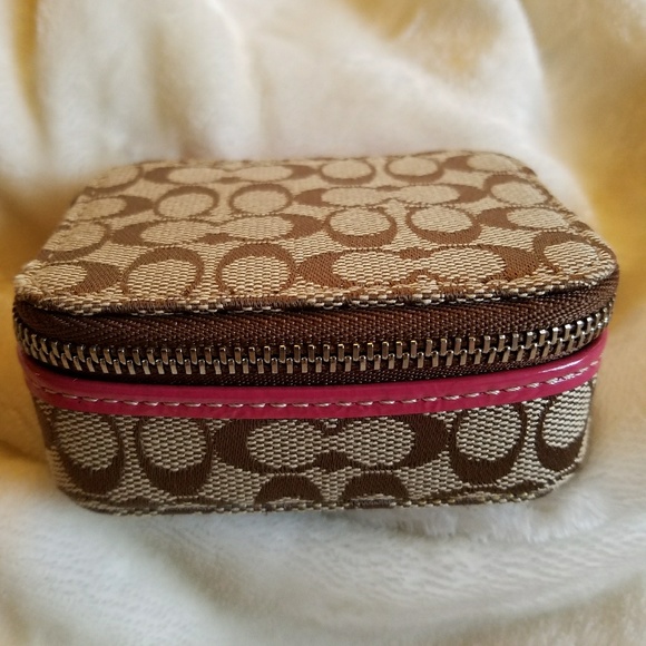 🍃MINT🍃🖤RARE🖤Coach2 Pill Case - Picture 2 of 8